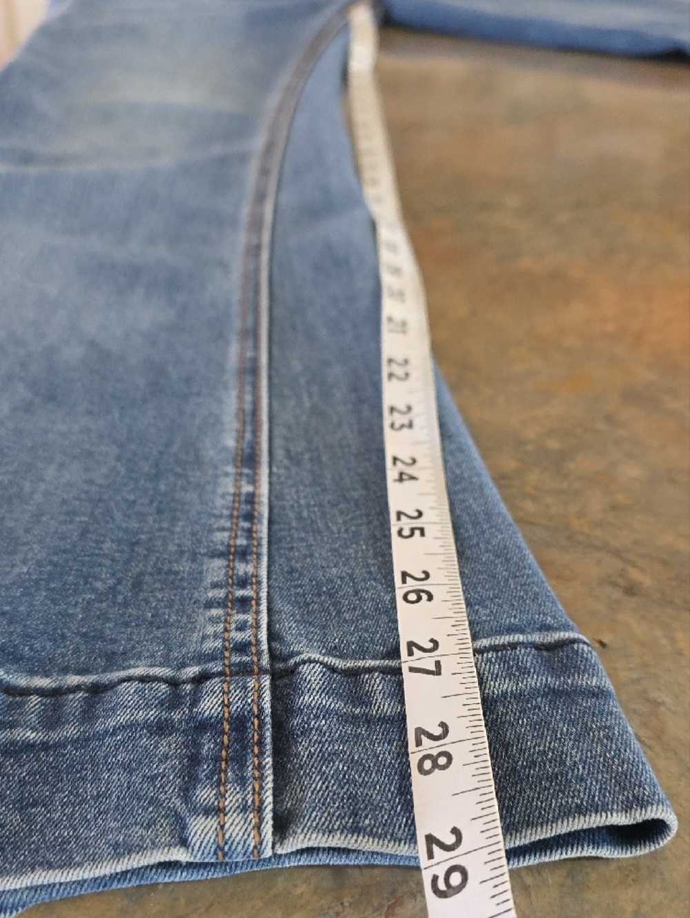 Rock & Roll Mid Rise Trouser Jeans with Decorative Pocket Buttons Size 26 - Picture 4 of 8